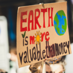 justice climatique "earth is more valuable than money"